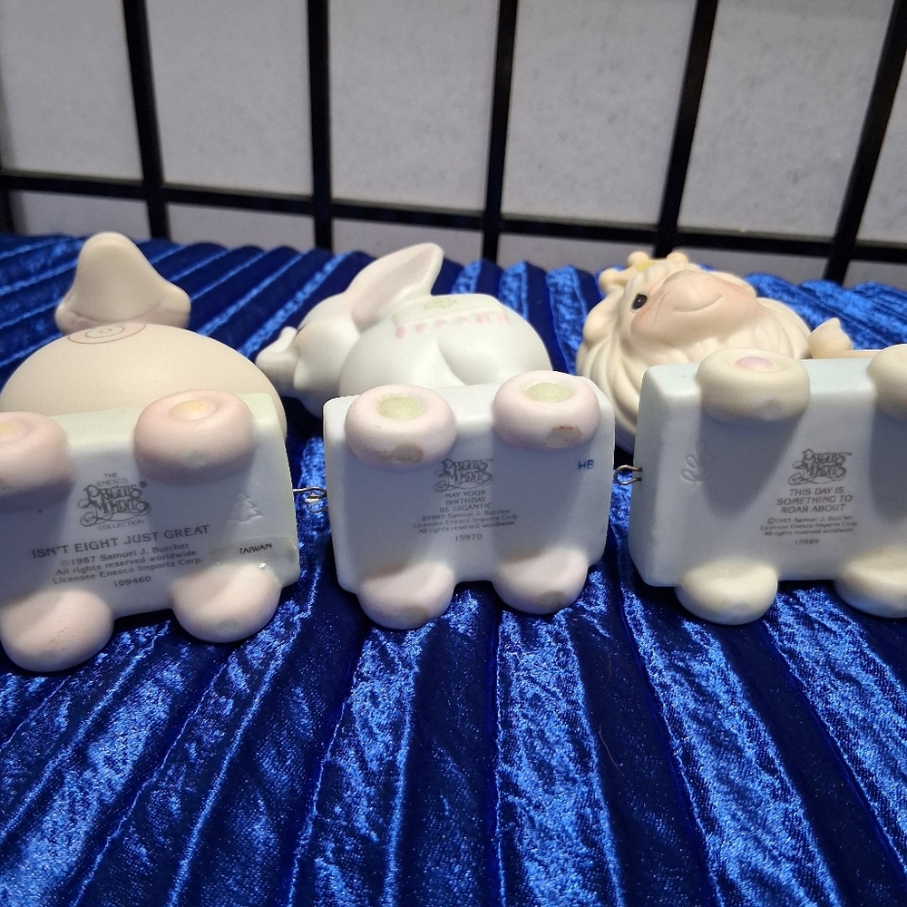 Precious Moments Animal Train Figurines - Cream and Blue - Picture 3 of 16